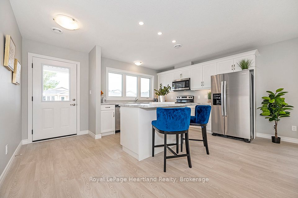 18 Bluffs View Boulevard, Ashfield-Colborne-Wawanosh, ON N7A 0C1