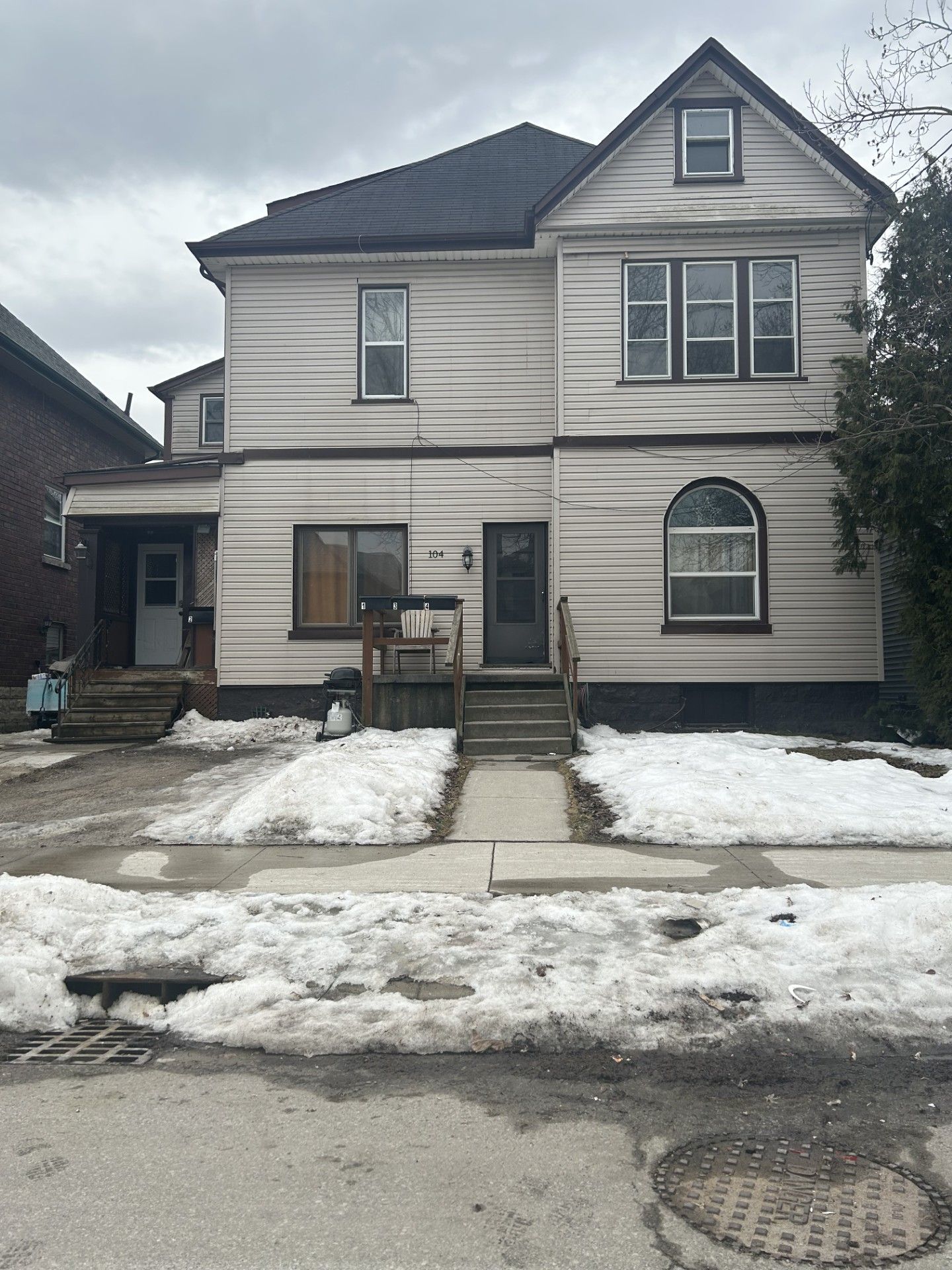104 Gladstone Avenue St. Thomas Ontario N5P 3E2