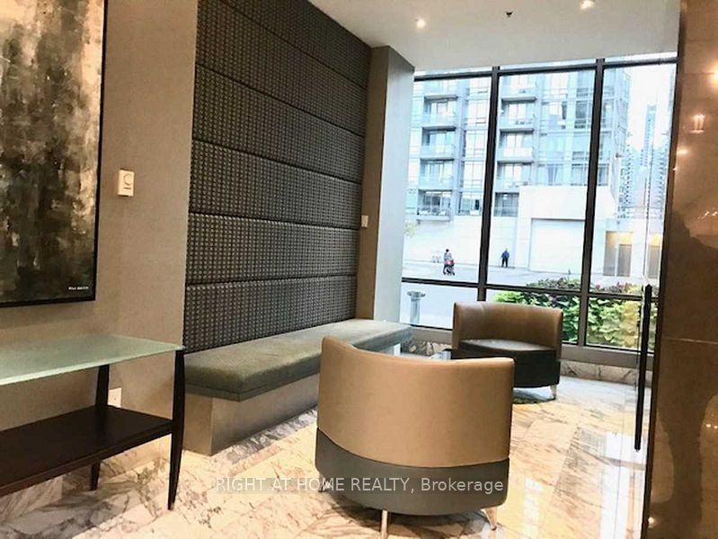 5 Mariner Terrace, #1809