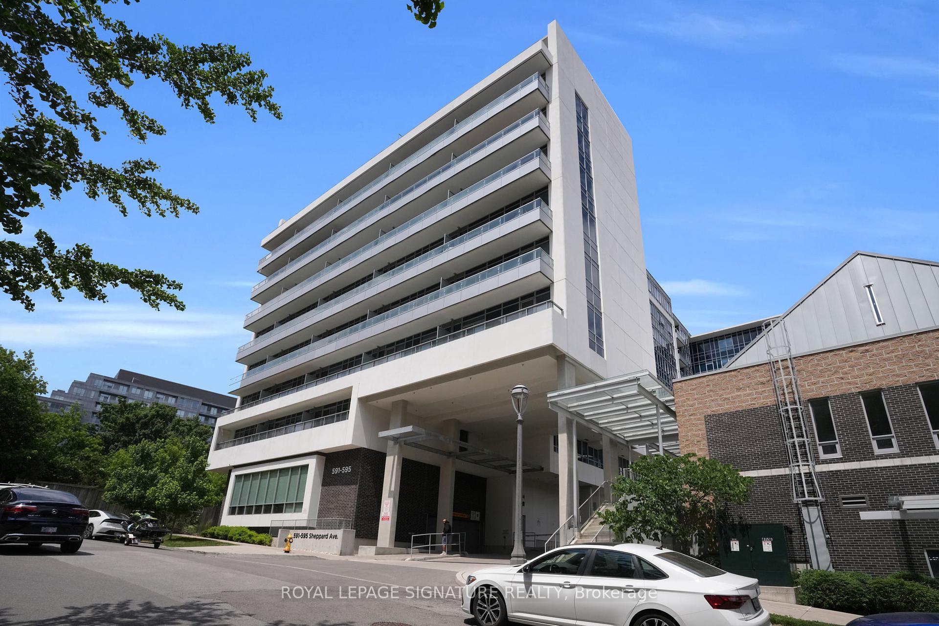 3 Bedrooms Condo at 591 Sheppard, Toronto For sale