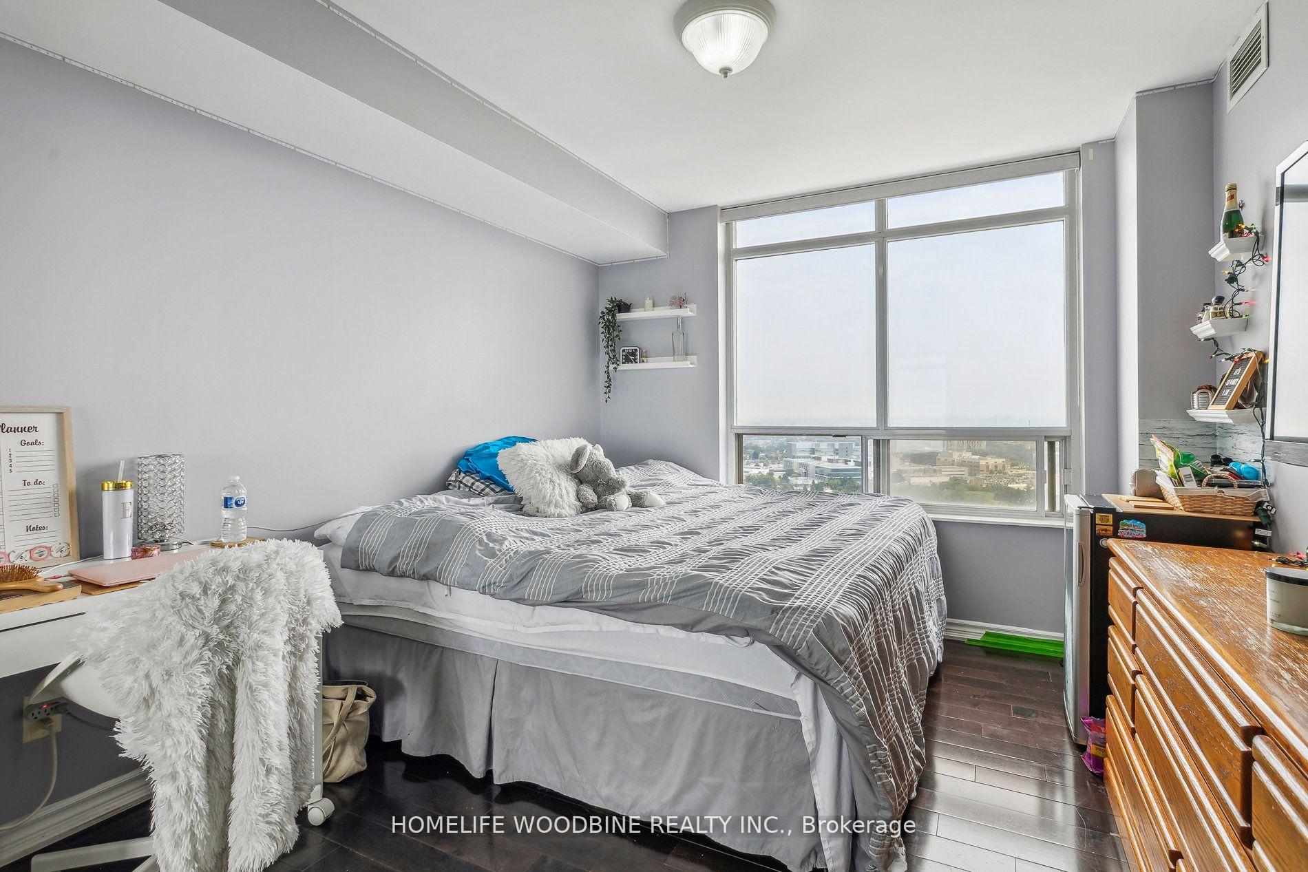 4 Bedrooms Condo at 700 Humberwood,  Toronto For sale