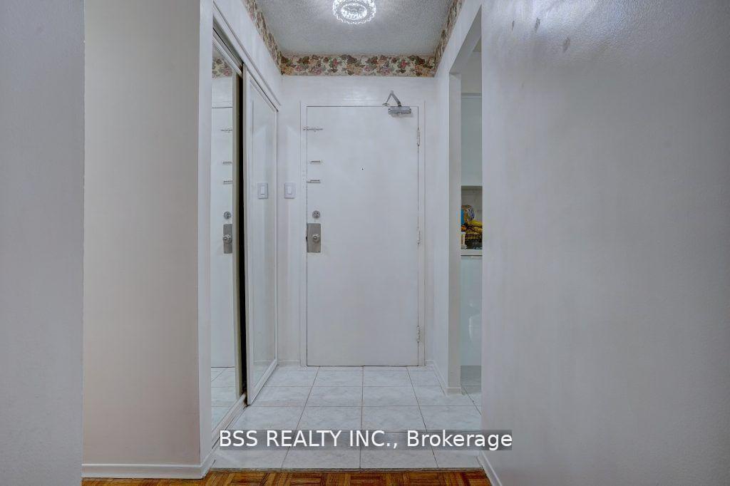2 Bedrooms Condo at 3380 Eglinton, Toronto For sale