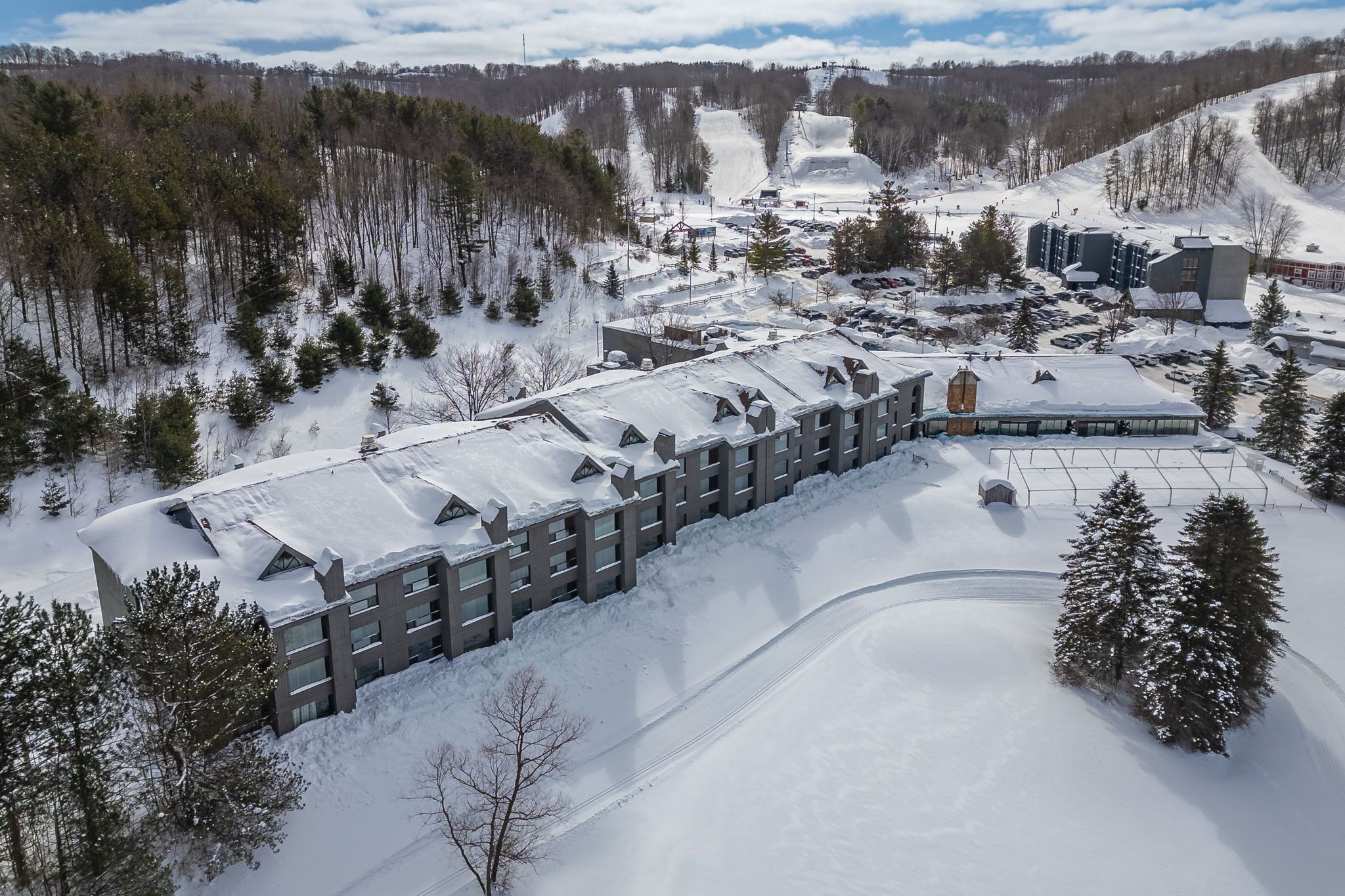 40 Horseshoe Boulevard 416
