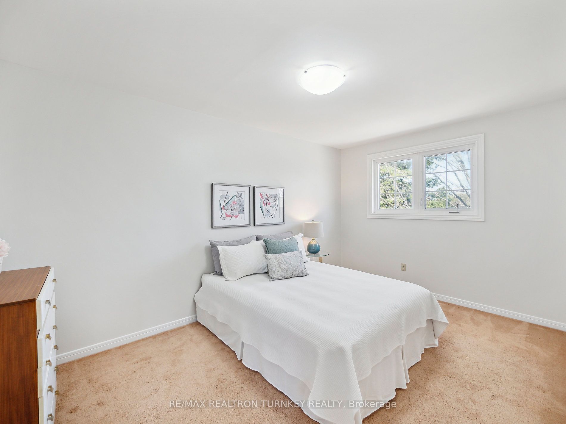 378 Ashworth Drive