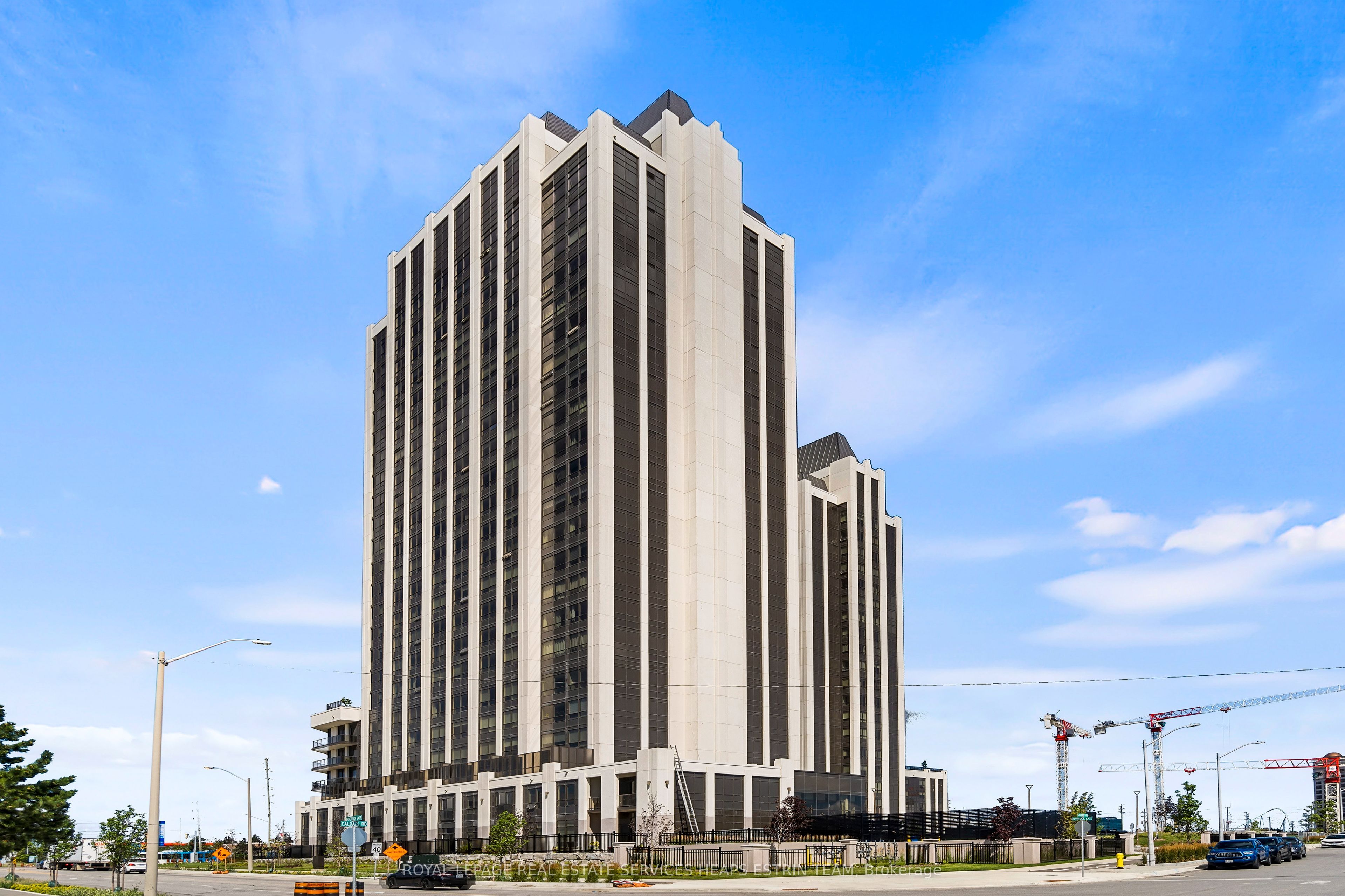9075 Jane Street, #518