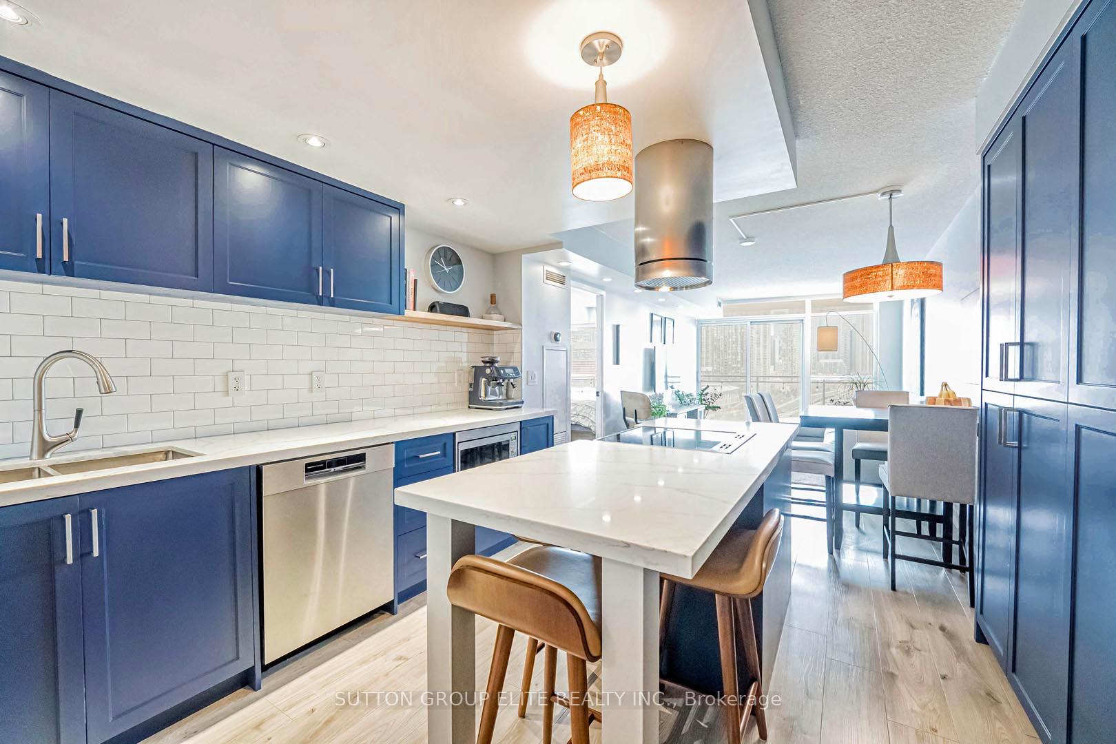2 Bedrooms Condo at 38 Dan Leckie, Toronto For sale