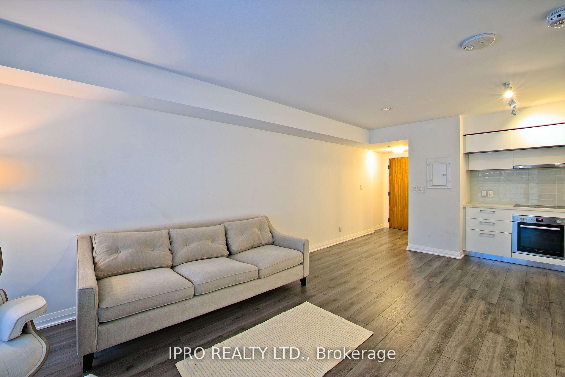 1 Bedroom Condo at 99 Foxbar, Toronto For sale
