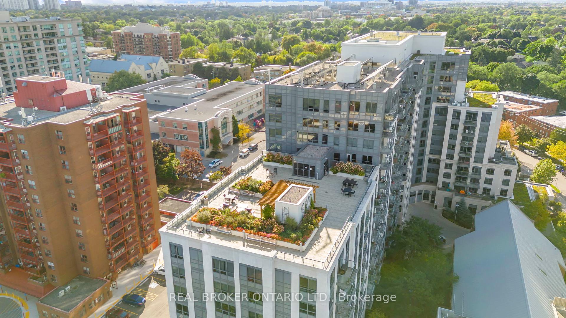 1 Bedroom Condo at 35 Saranac, Toronto For sale