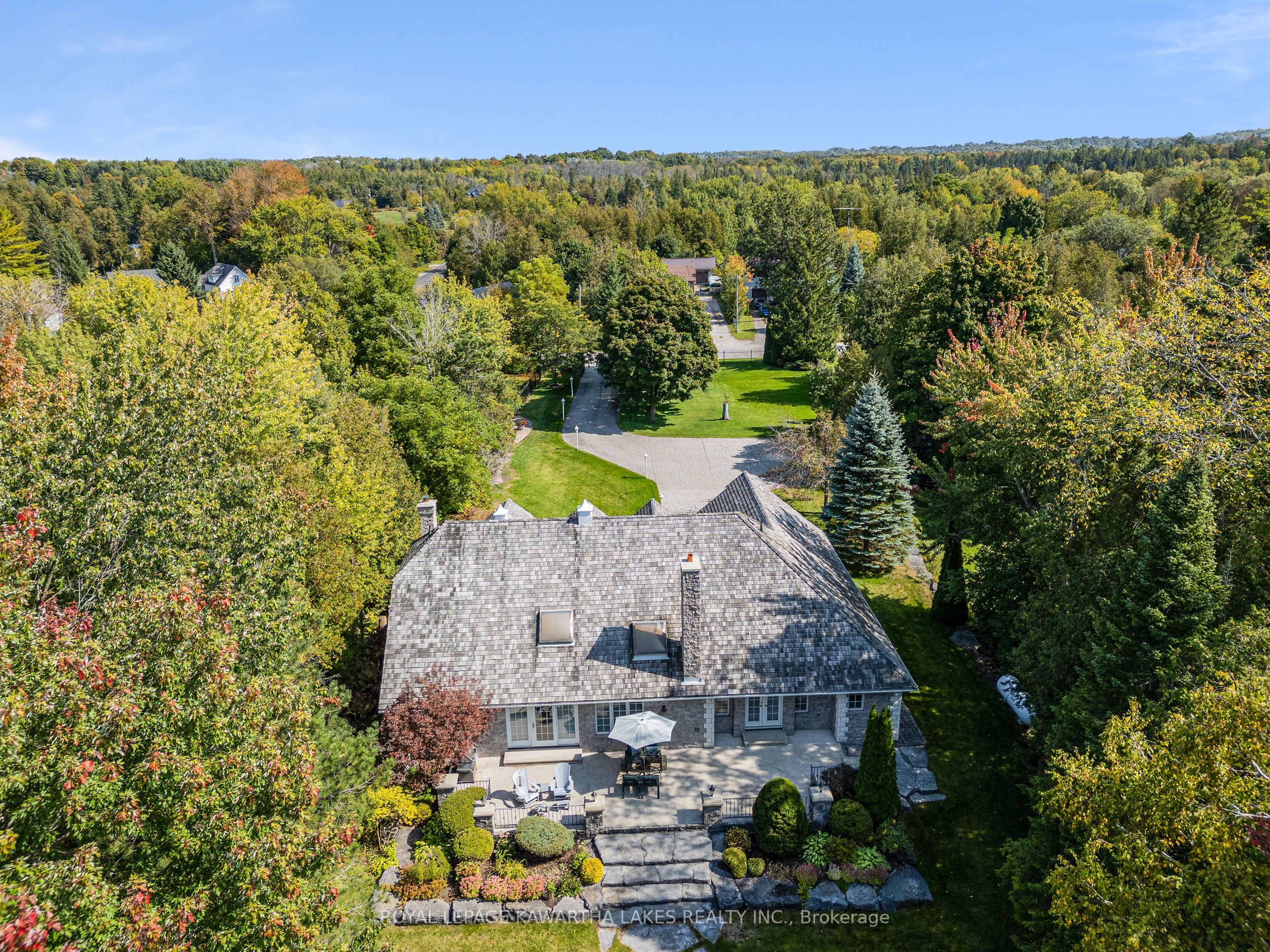 4 Sturgeon Glen Road