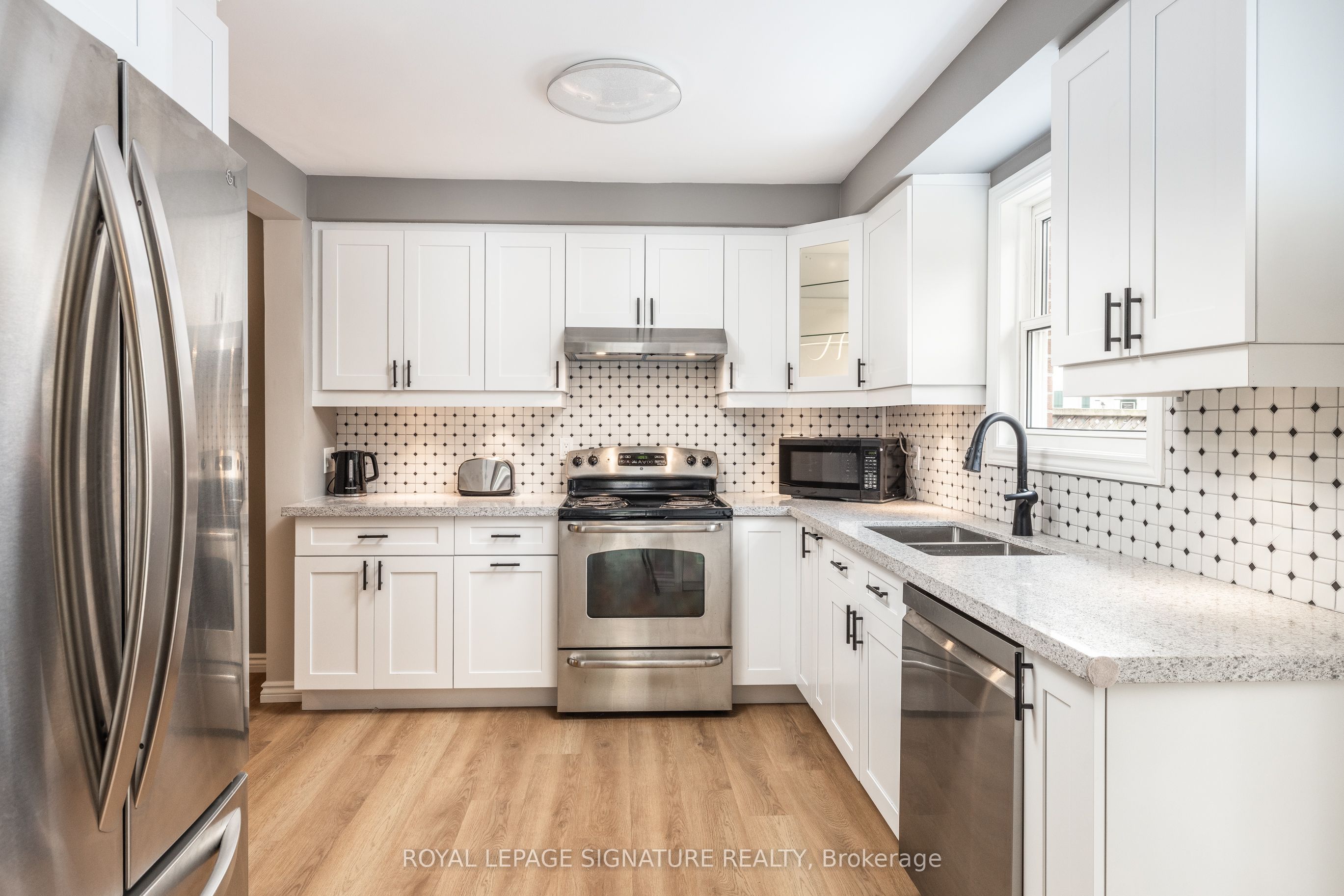 48 Jerman Street, #8