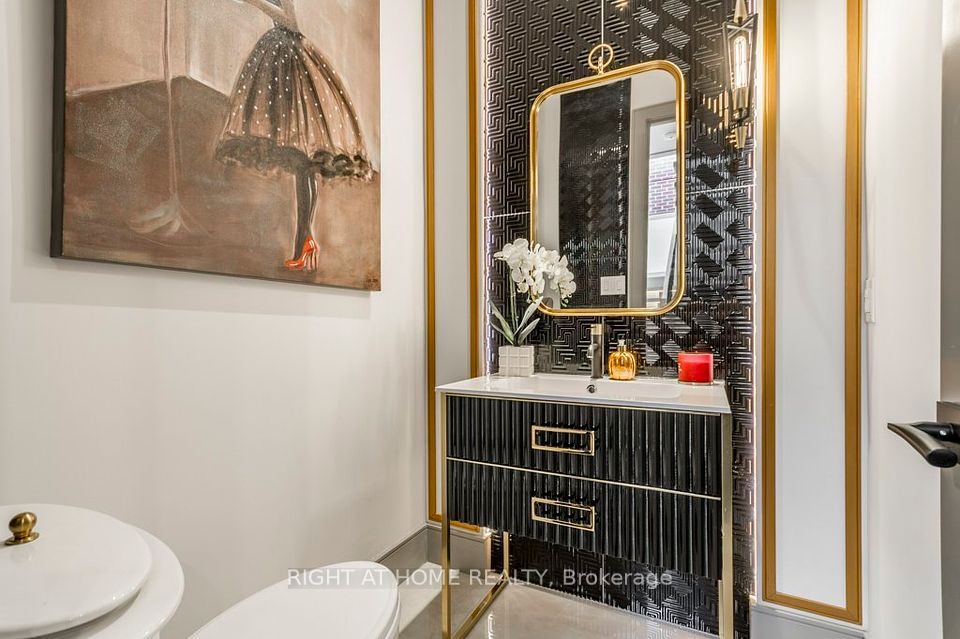 Powder room