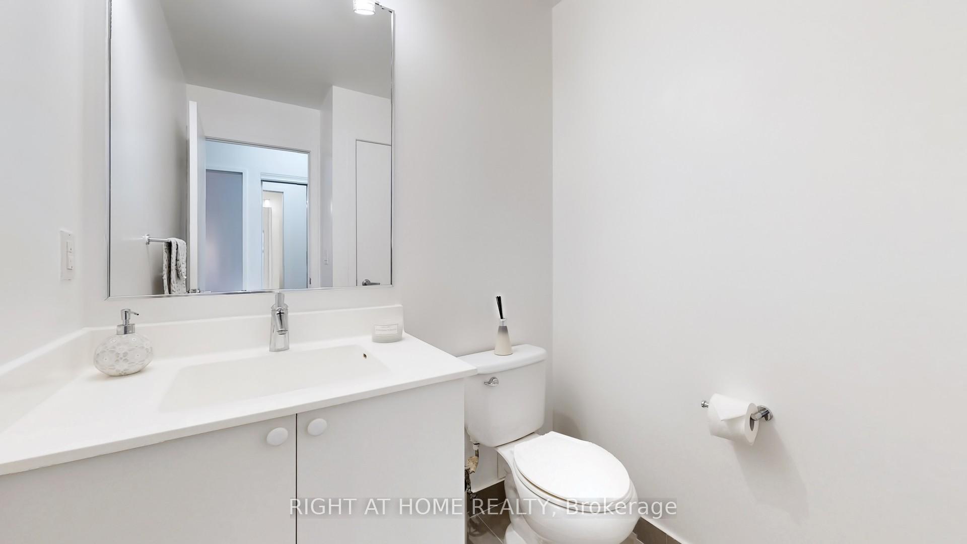 2 Bedrooms Condo at 18 Rean,  Toronto For sale