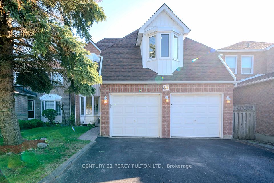 45 Oak Knolls