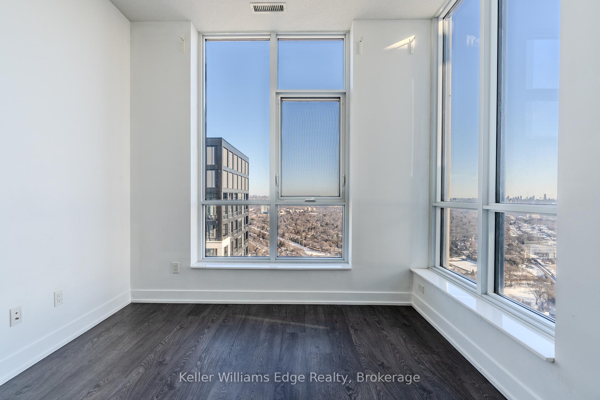 2 Bedrooms Condo at 7 Mabelle,  Toronto For sale
