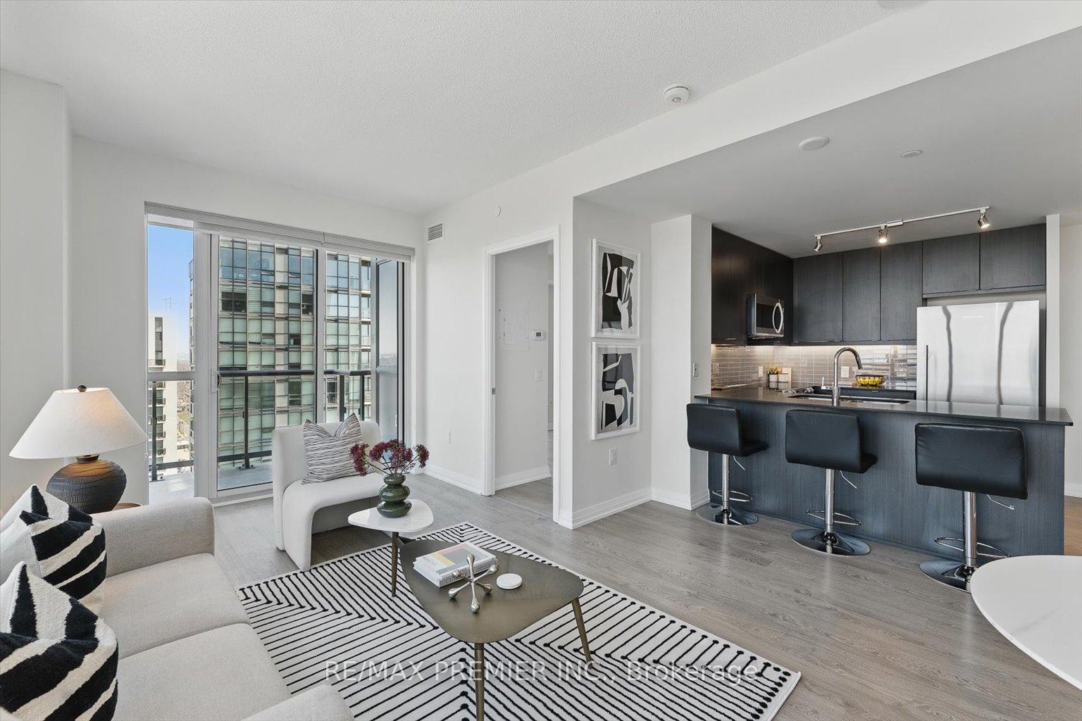 2 Bedrooms Condo at 50 Thomas Riley, Toronto For sale