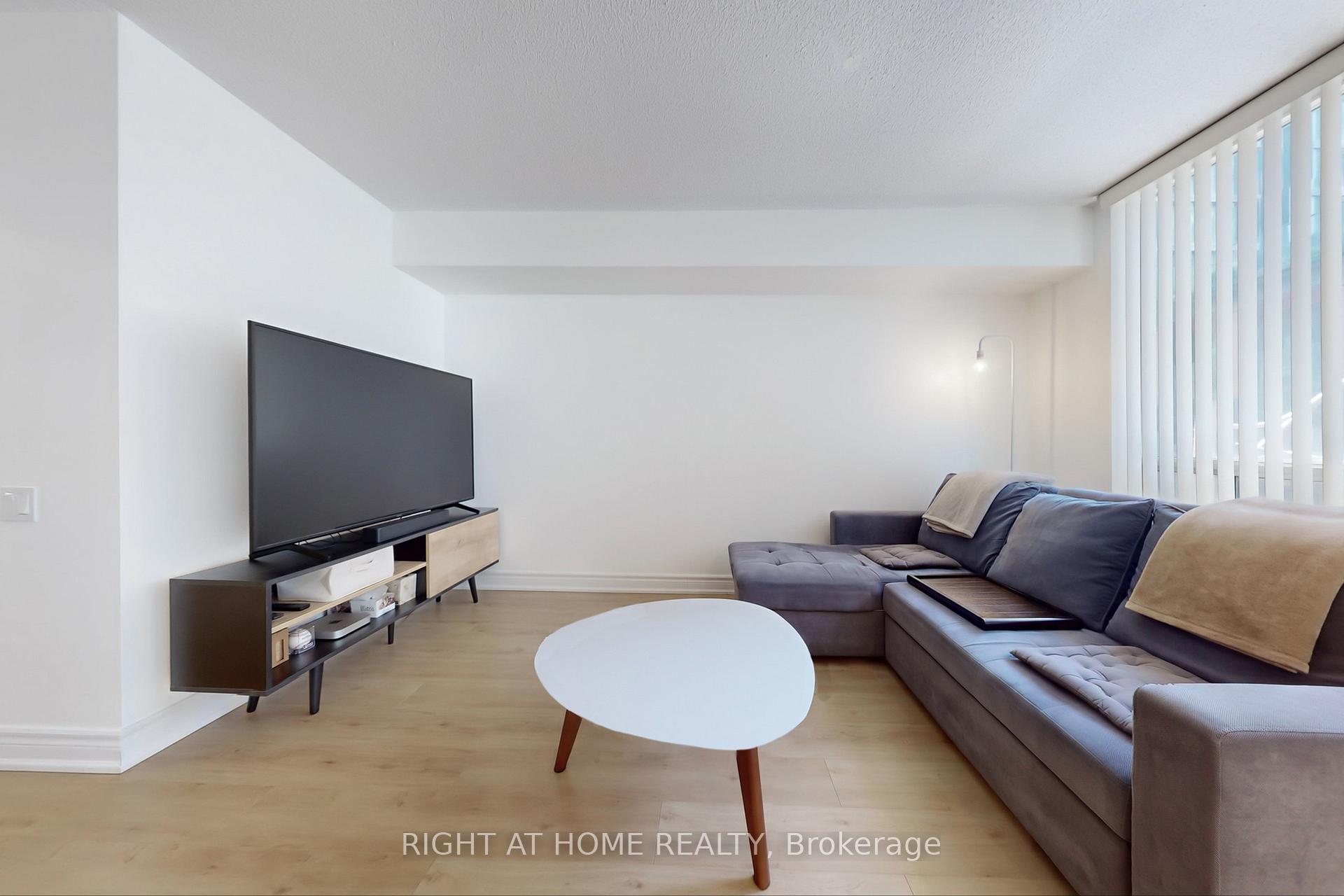 1 Bedroom Condo at 75 Dalhousie, Toronto For sale