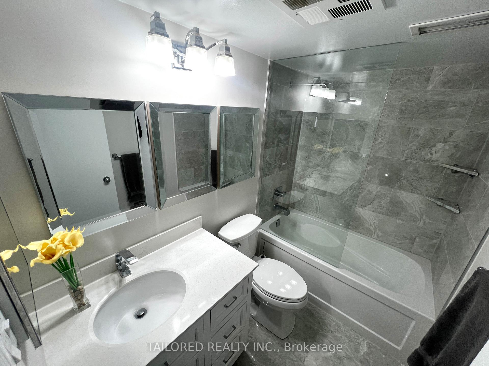 1 Bedroom Condo at 119 Merton, Toronto For sale