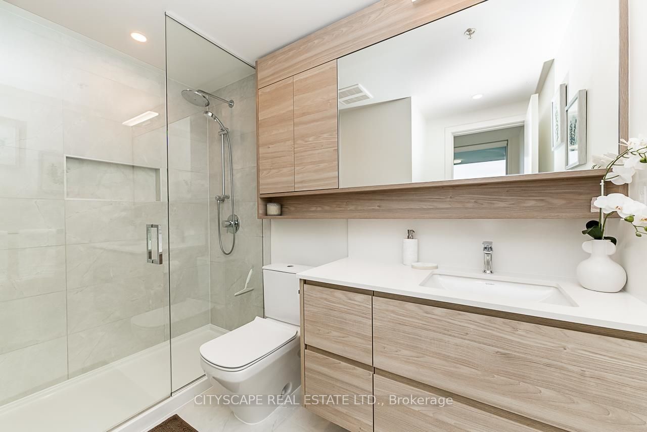 585 Austin Avenue, #1907