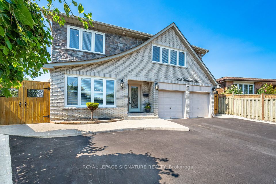 762 Vermouth Avenue, Mississauga, ON L5A 3T3
