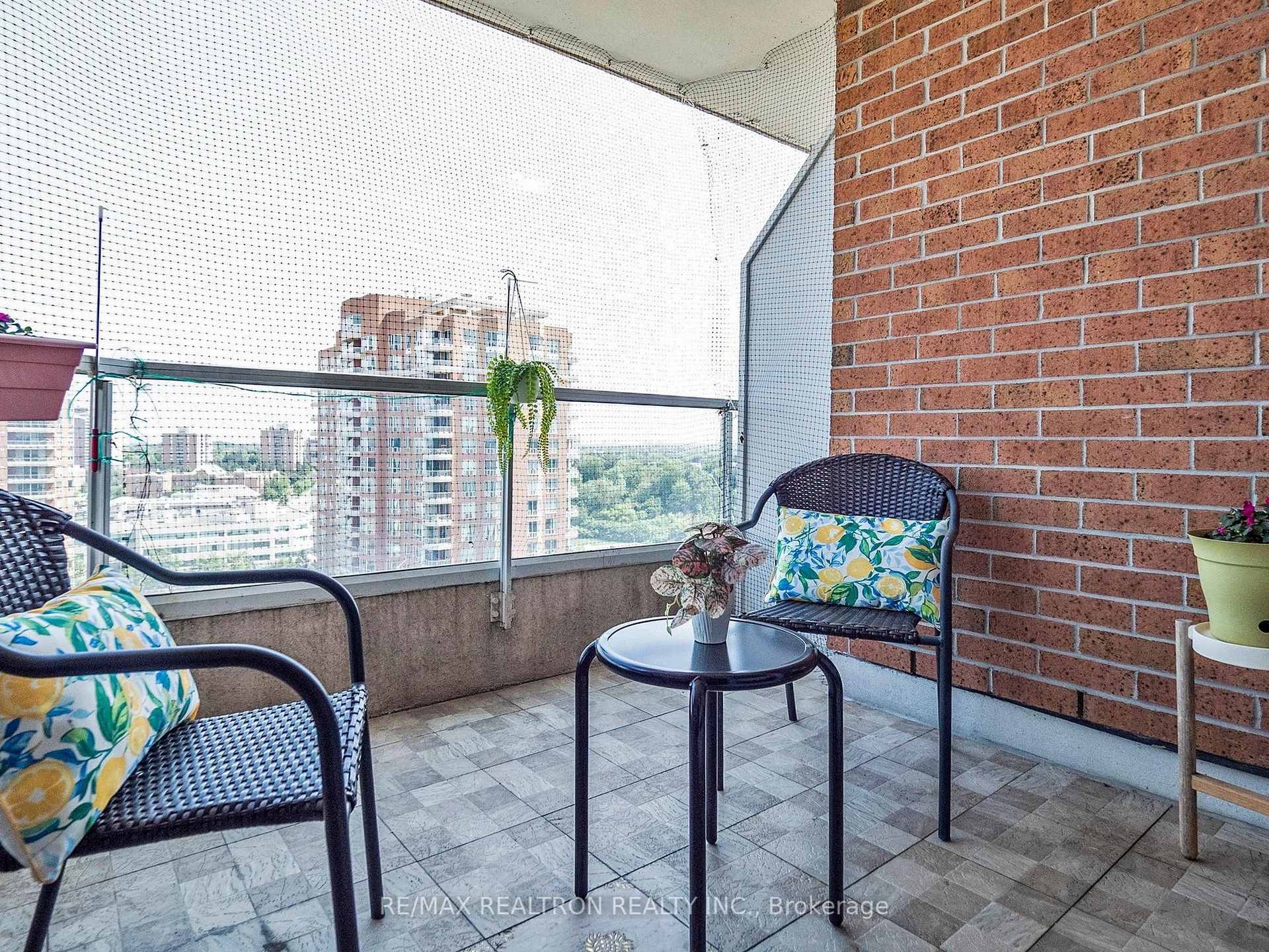 1 Bedroom Condo at 430 McLevin, Toronto For sale