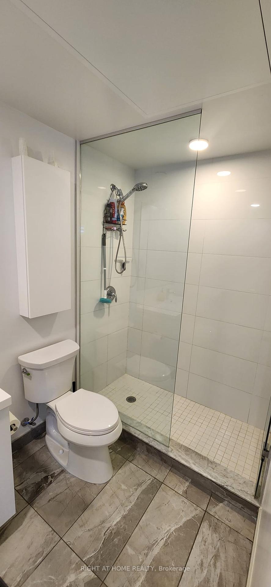 3 Bedrooms Condo at 20 O’Neill, Toronto For sale