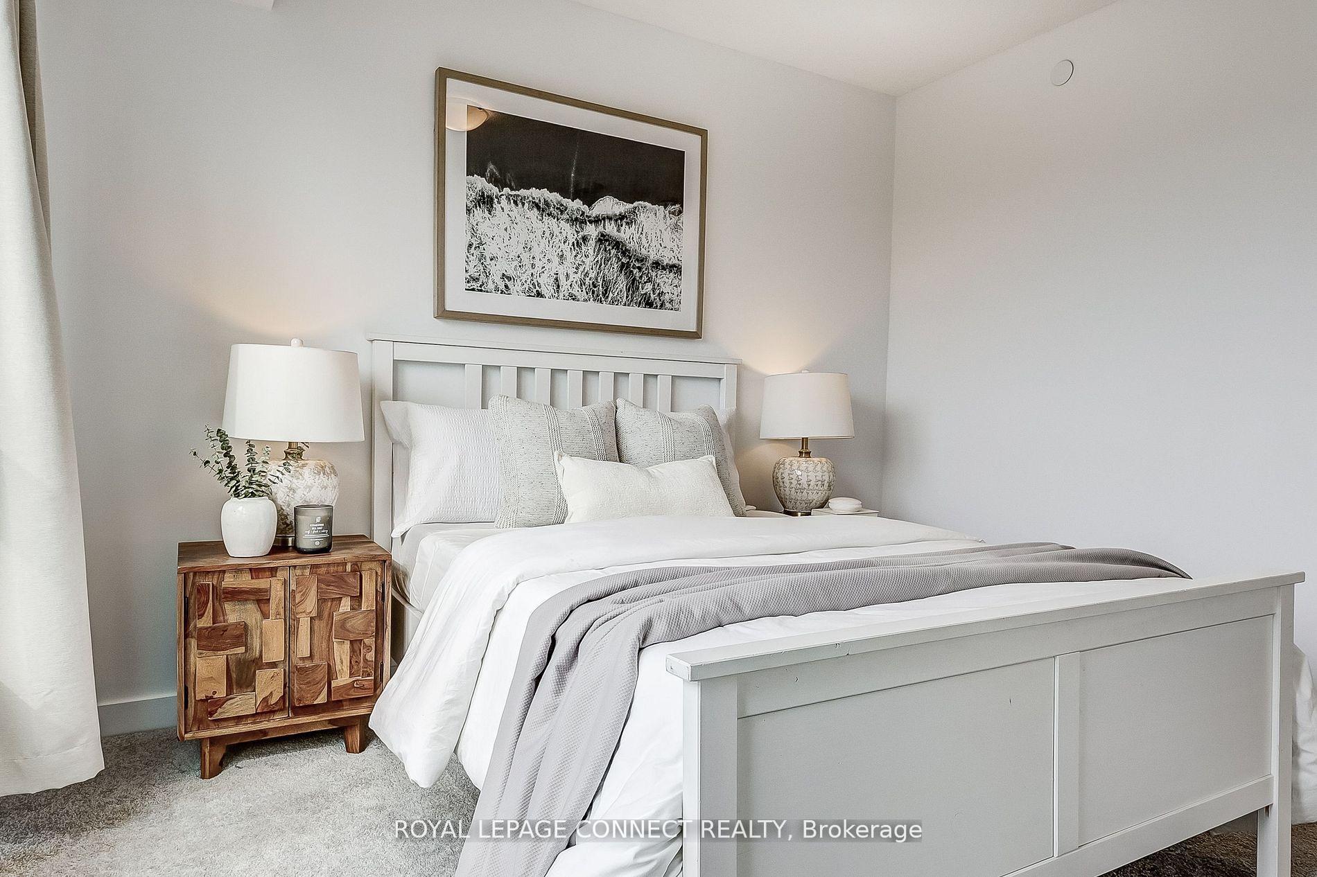 1 Bedroom Condo at 8 Trent, Toronto For sale