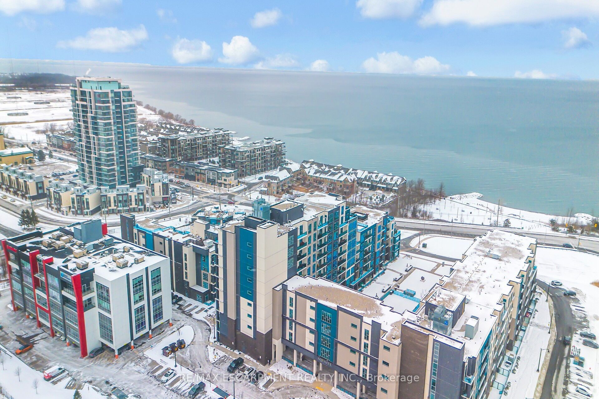16 Concord Place, #905