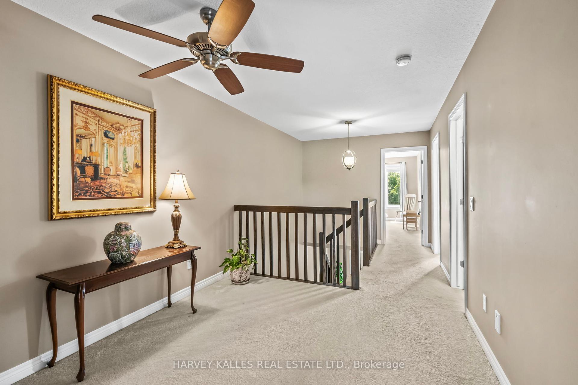 3 Bedrooms Condo at 3003 Glover, Burlington For sale