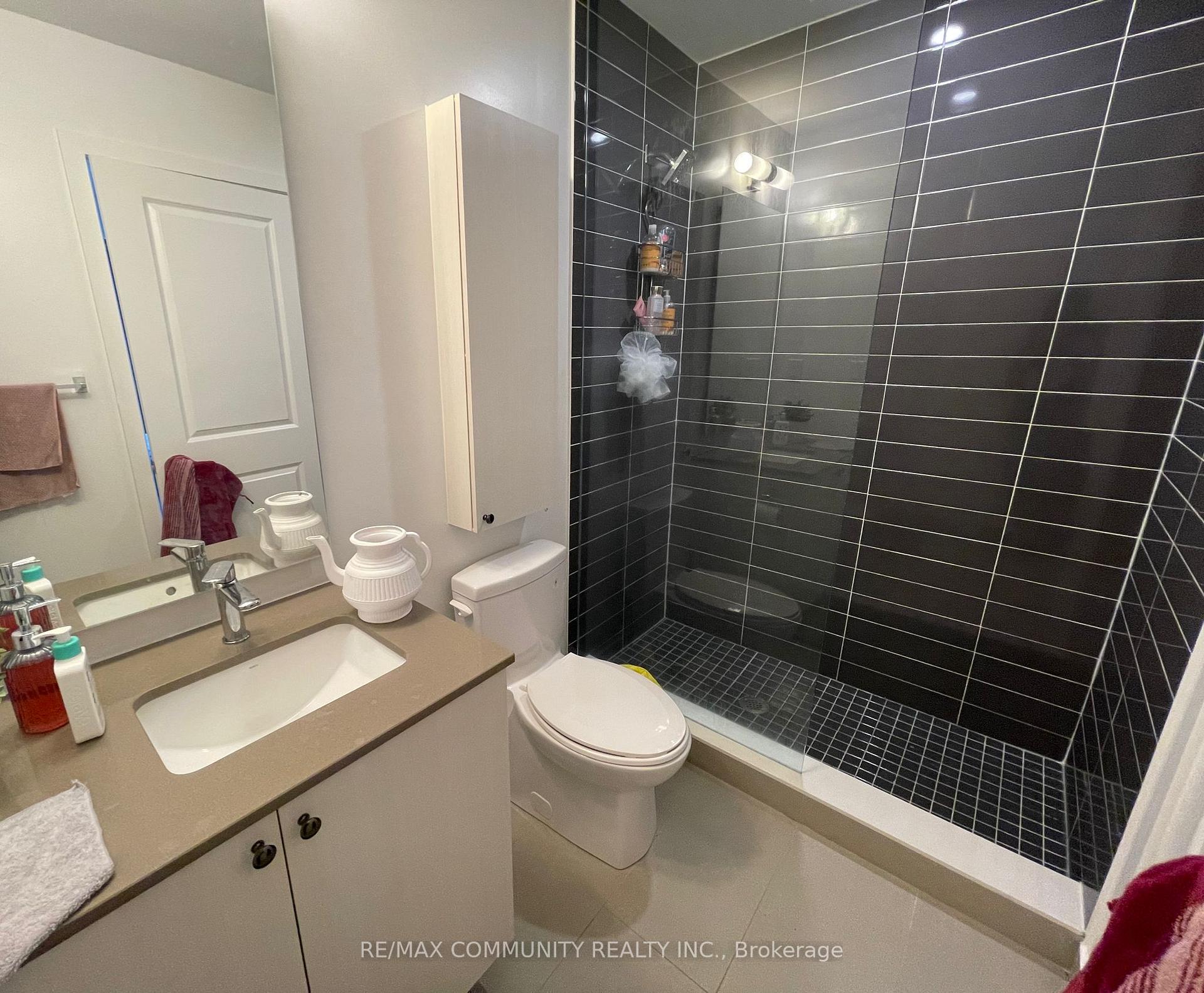 2 Bedrooms Condo at 2799 Kingston,  Toronto For sale