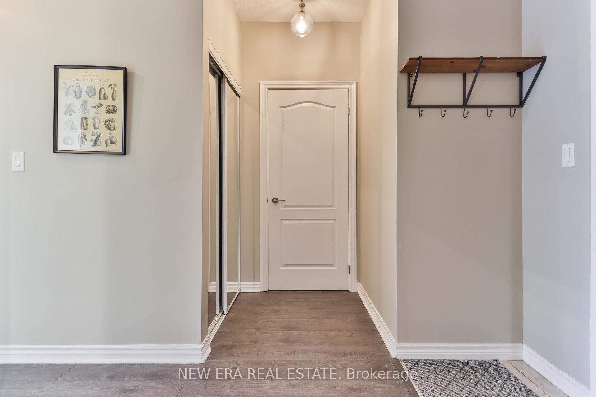 2 Bedrooms Condo at 3830 Bathurst,  Toronto For sale