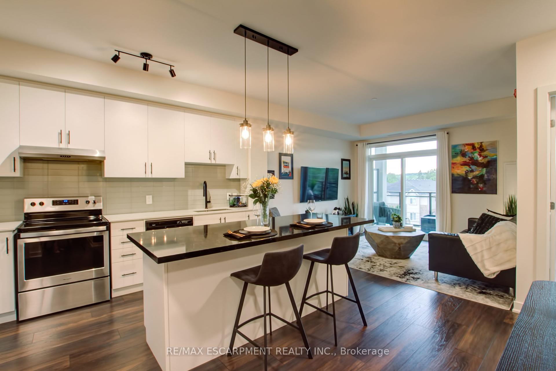 1 Bedroom Condo at 320 Plains, Burlington For sale