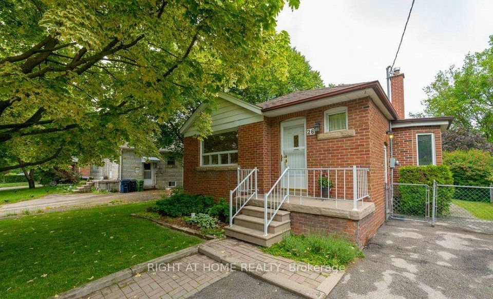 26 Melody Road, Toronto, ON M9M 1C7