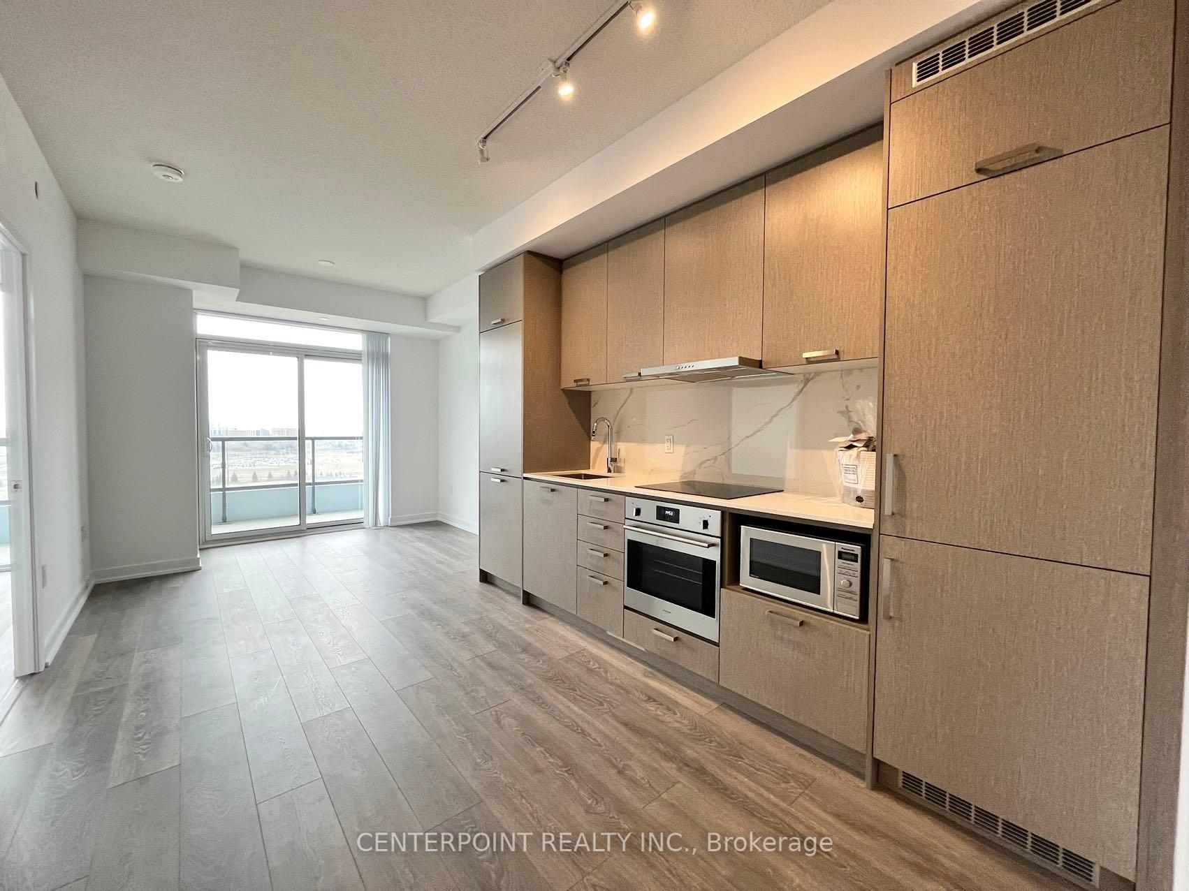 2 Bedrooms Condo at 38 Honeycrisp,  Vaughan For sale