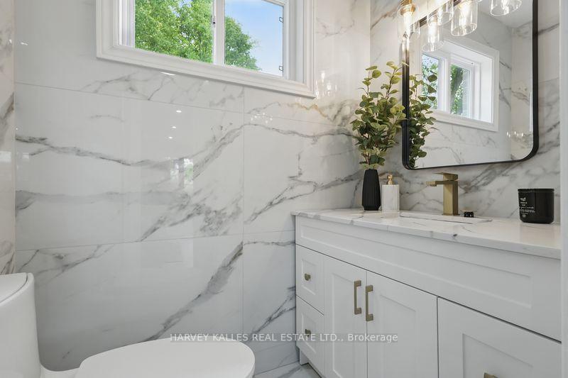 1 Vanity Court