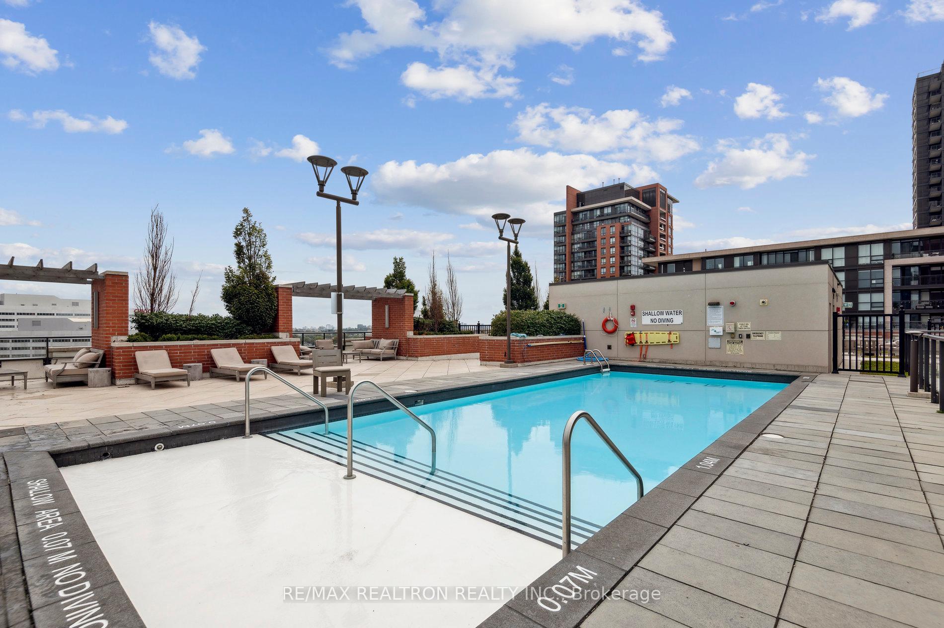 2 Bedrooms Condo at 3091 Dufferin, Toronto For sale