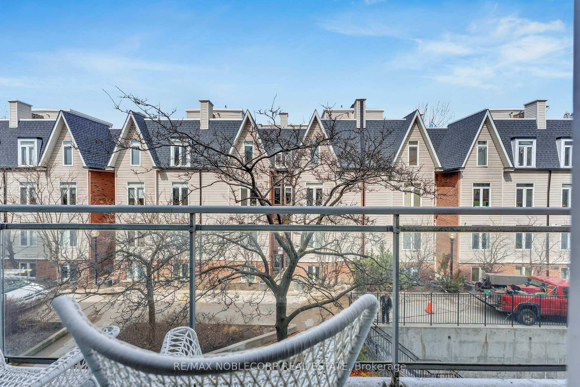 2 Bedrooms Condo at 954 King, Toronto For sale