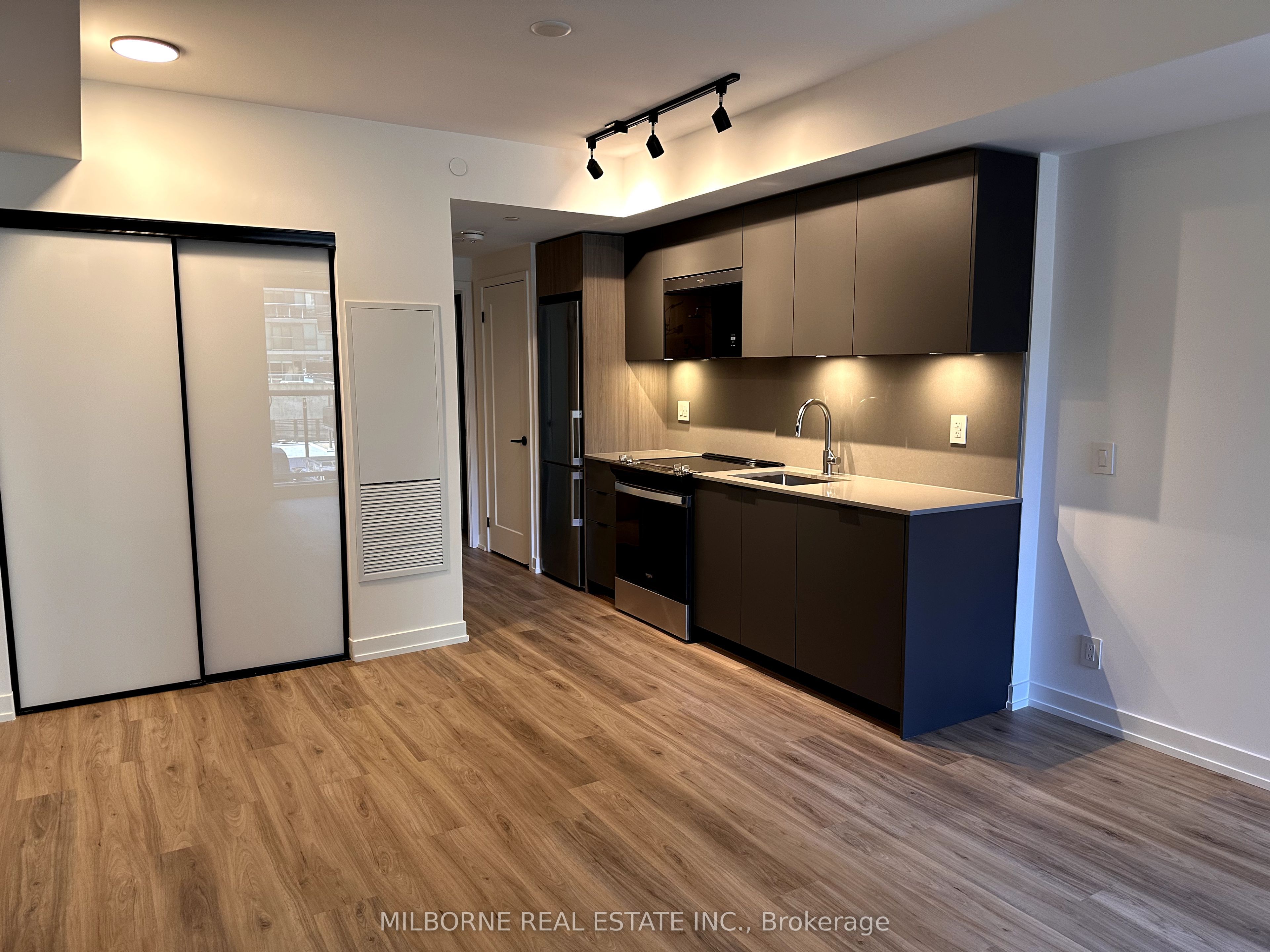 73 Broadway Avenue, #205