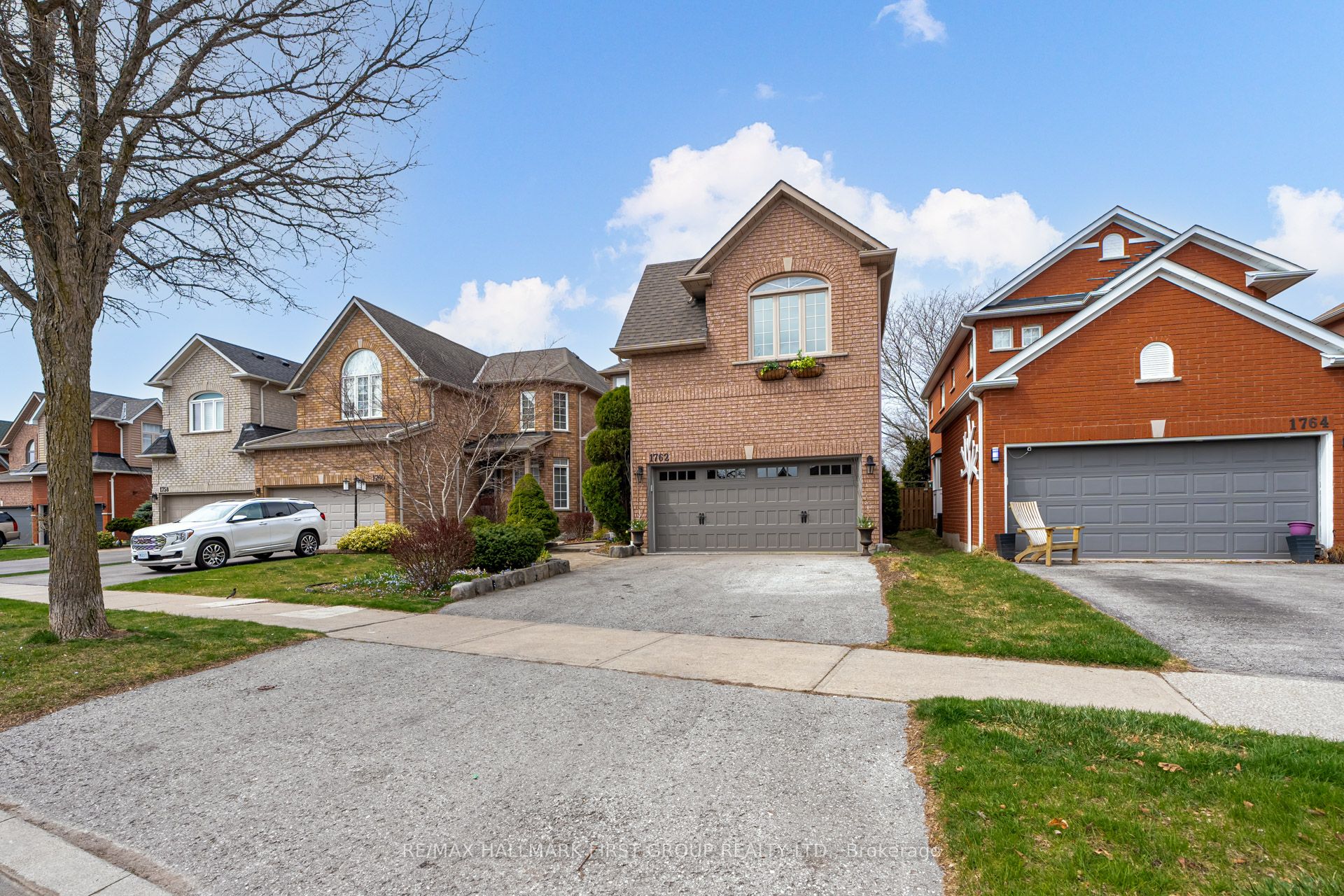 1762 Autumn Crescent, Pickering, ON L1V 6X2