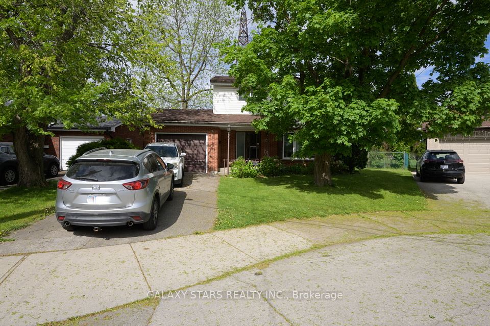 55 Yarmouth Court, Hamilton, ON L8S 3E2