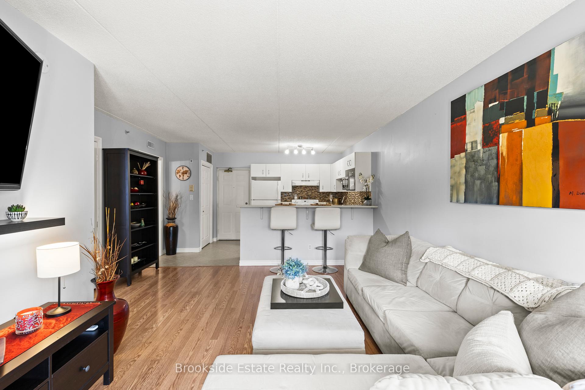 1 Bedroom Condo at 1431 Walkers, Burlington For sale
