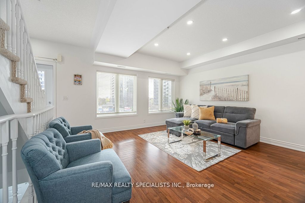 5 Richgrove Drive, #212