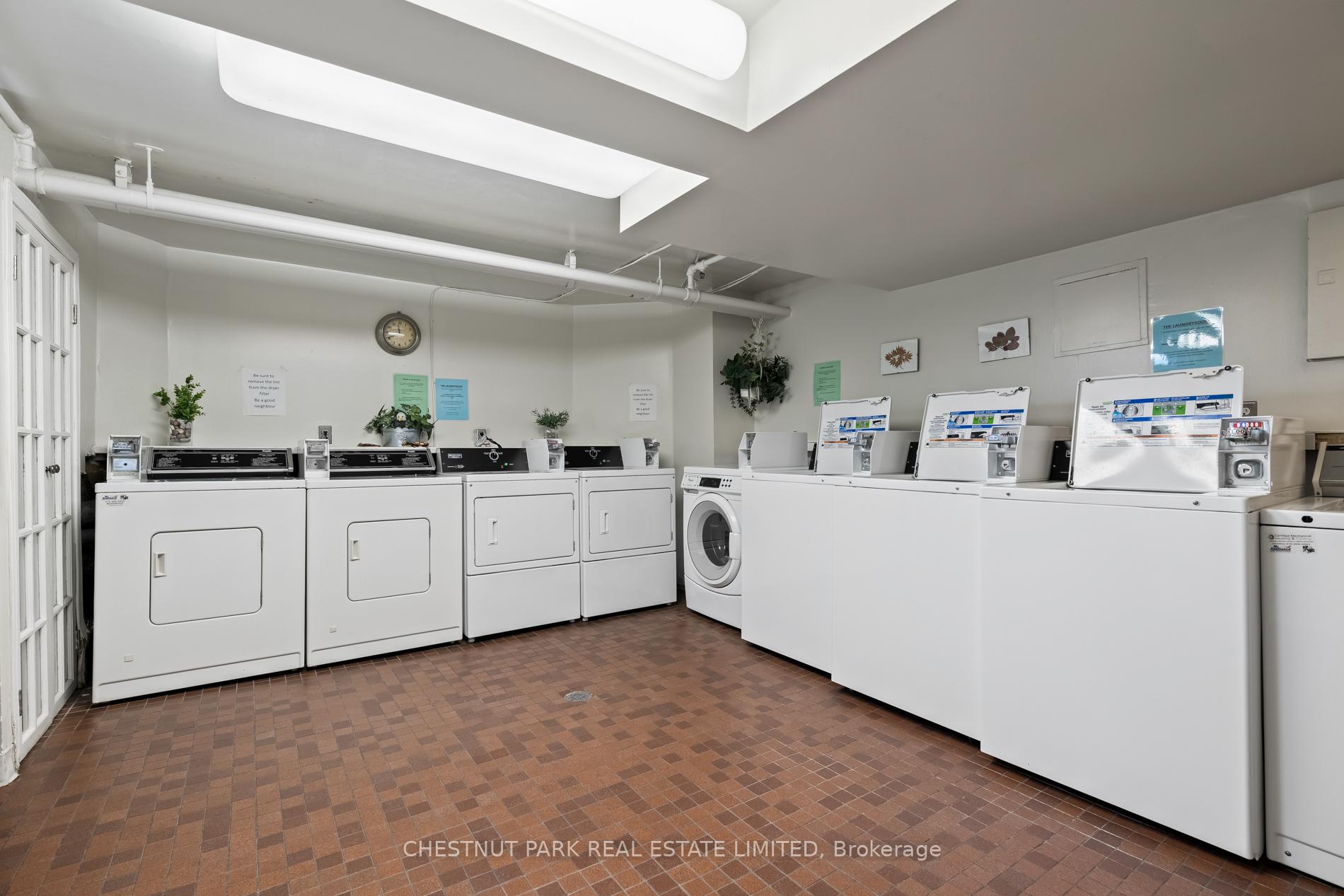 1 Bedroom Condo at 212 St. George,  Toronto For sale