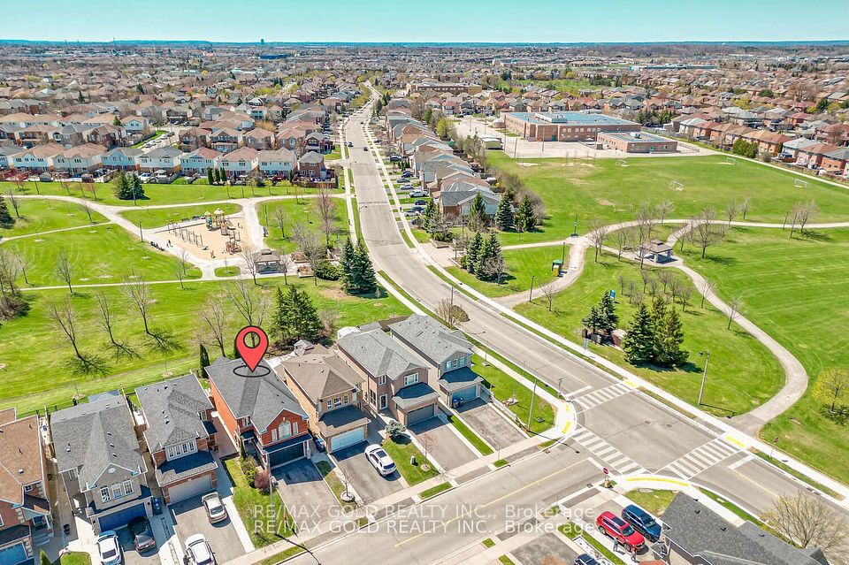 8 Willow Park
