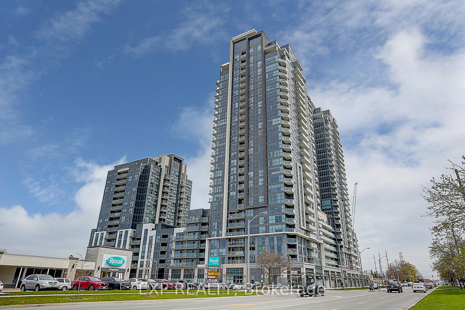 2 Bedrooms Condo at 30 Meadowglen, Toronto For sale