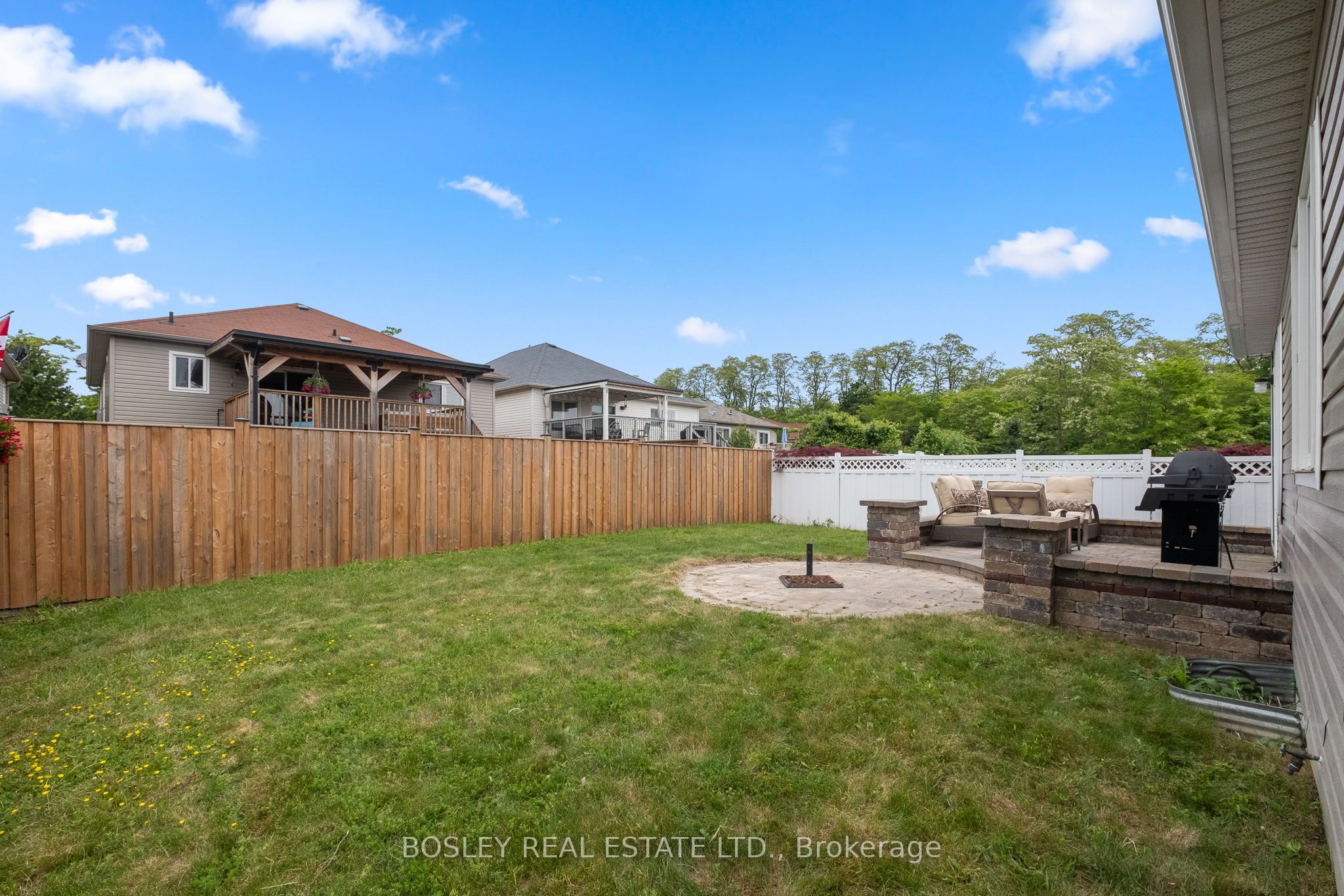 4 Austin Court