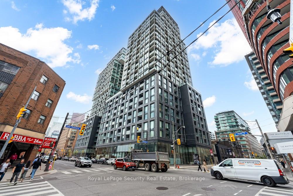 1 Bedroom Condo at 158 Front, Toronto For sale