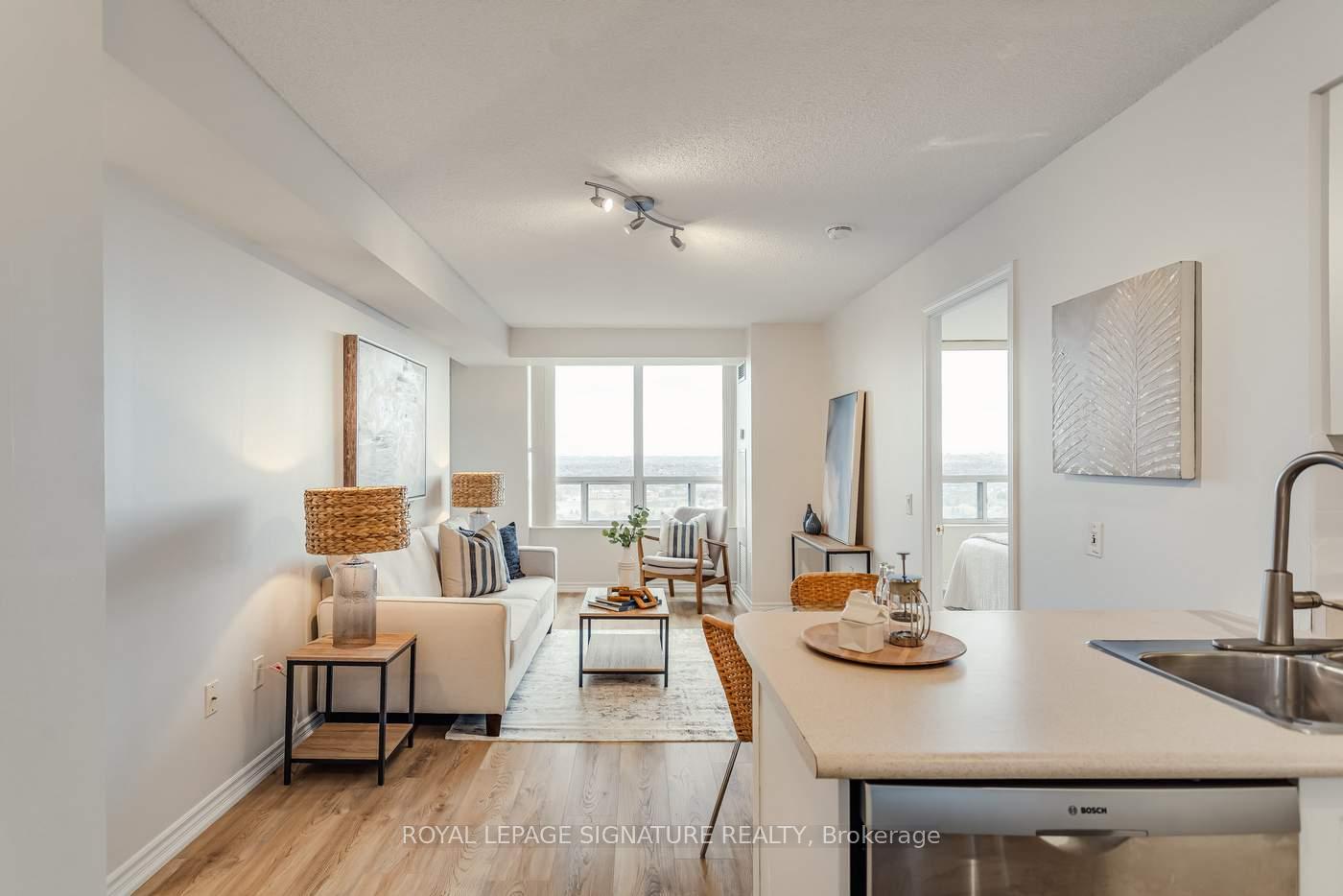 2 Bedrooms Condo at 55 Strathaven, Mississauga For sale