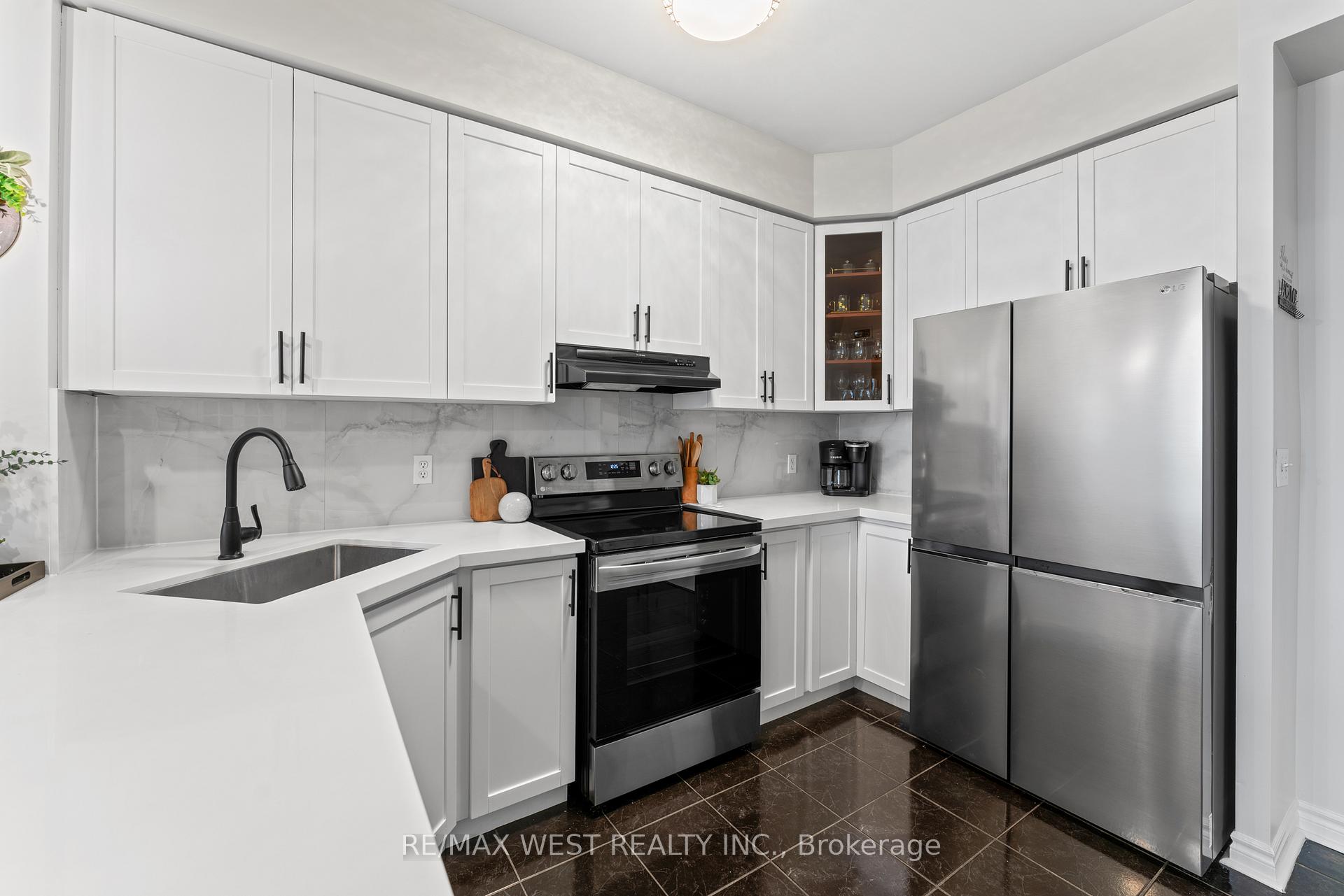 1 Bedroom Condo at 3531 Lake Shore, Toronto For sale