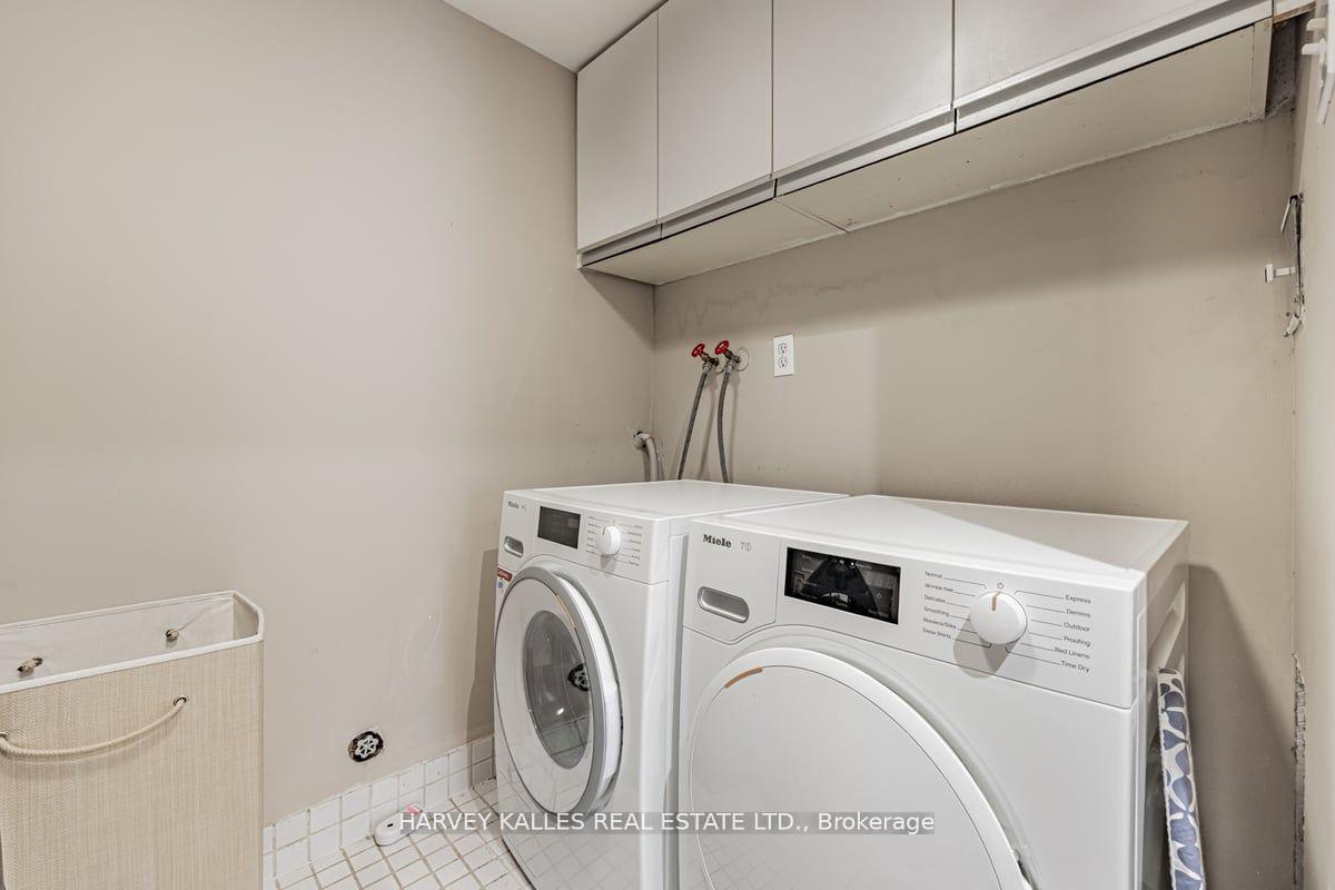 3 Bedrooms Condo at 447 Walmer, Toronto For sale