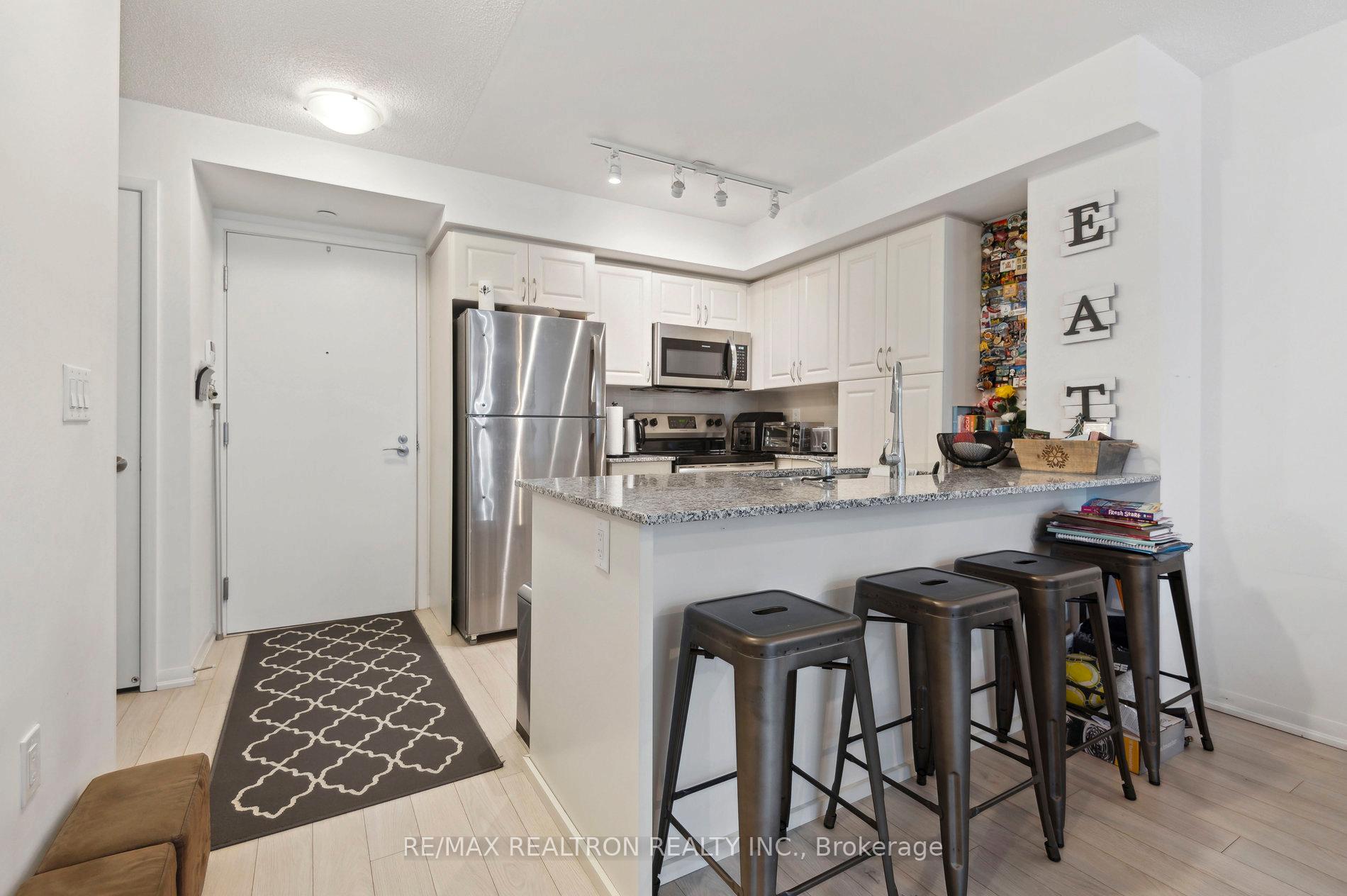 2 Bedrooms Condo at 3091 Dufferin, Toronto For sale